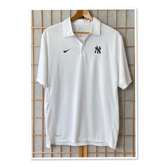 Nike Other - Nike Men’s New York Yankee Polo Shirt